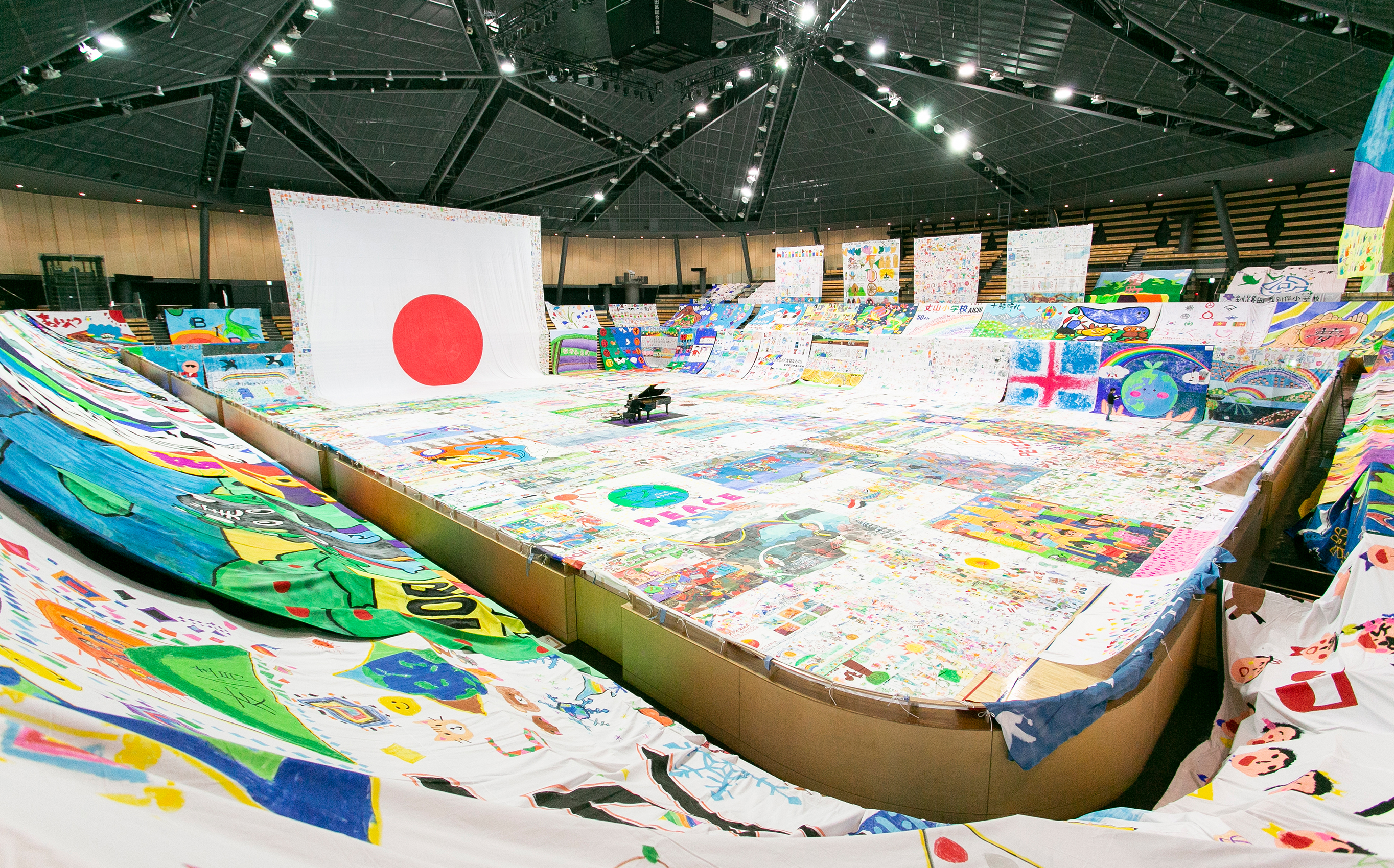 世界中の子どもたちが“描く”でつながる! 「世界一大きな絵」プロジェクト
